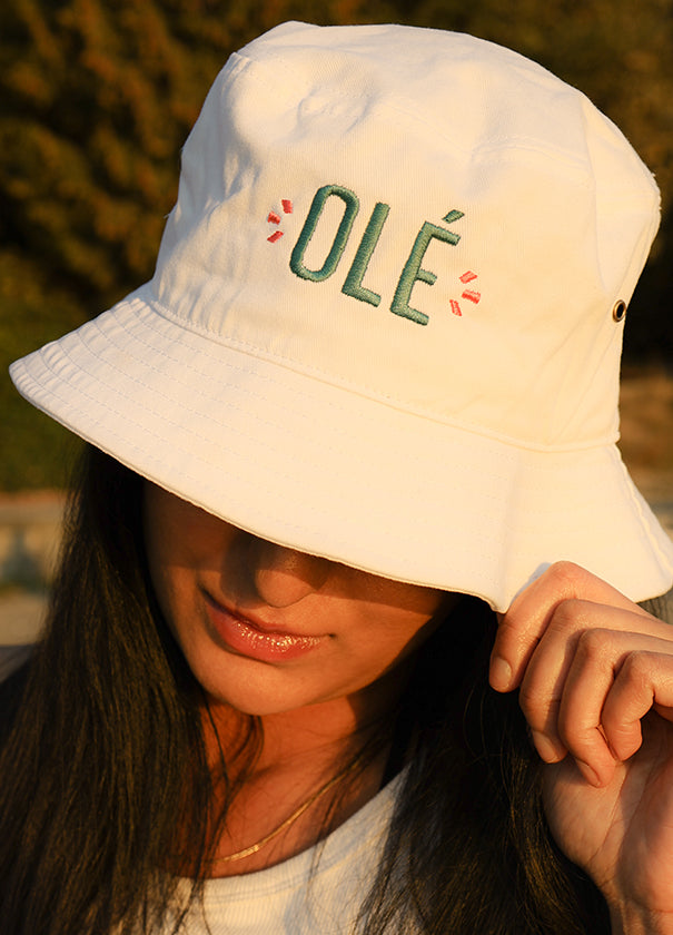 BUCKET HAT